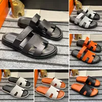 Tasarımcı Erkekler terlik Chypre terlik dahi sandalet siyah kauçuk taban slaytlar ayarlanabilir kayış sandal düz deri katırlar klasik yaz plaj flip floplar boyut 38-44