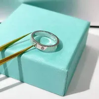 2022 Luxurys Fashion Designers Couple Ring avec lettrage clair
