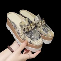 Slippers Women Sandals Platform Decoración de metales Baotou Toe Puntued Womens Outdoor Shoes Zapatos de Mujer 3542 230302