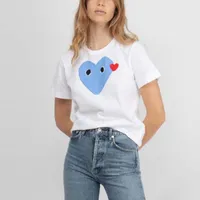2023 Fashion Mens Tirt Designer Big Blue Heart Shirt عارضات النساء القمصان العالية