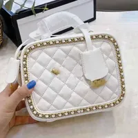 Diamond Lattice 2023 bag V-shape Rhombic Bags Messenger Luxurys designers Quality Women Leather Knitting chains Thread handbags mother cossbody