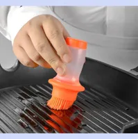 BBQ Tools Accessories BBQ Oil Bottle com escovas de silicone churrasco assado resistindo Basting Baking Grill Brush Segurança Saúde 4859517