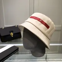 Luksusowy projektant Bucket Hat Wysokiej jakości litera drukowania europejskiego w stylu amerykańskim podróżnym czapką