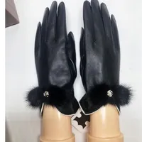 21SS Women winter Luxury Real Leather Gloves Designer Genuine Leathers glove soft warm Short sheepskin fleece inside Sexy drive Lo273B