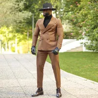 Brown Herrenanzüge männte männliche Tuxedos für Hochzeitsblazer schlanker Fit Bräutigam tragen doppelte Bace -Prom -Jacken mit Hosen