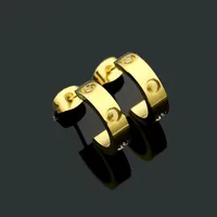 Titanium Steel Stud Earring de joyas de oro rosa de 18 quilates Exquisito Fashion C Diamond Love Ring Lady Gift292o