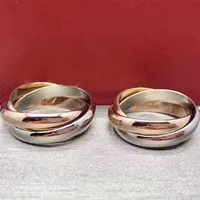 Mode trois anneaux Couple bague pour hommes femmes mode Simple Style anneaux avec trois couleurs or Rose amour anneaux 200H