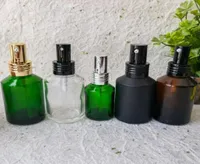Garrafas de armazenamento Jars 5 PCs Maquiagem personalizada Spray Fosco preto claro verde âmbar vidro recipiente cosmético Pacote de perfume9177471