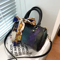 Umhängetaschen Schlangenmuster Leder Ladies Bag Farbe Wunderschöne weiche PU -Gurt verstellbare Party Girl Shopping Handtasche