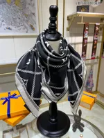 2023 Дизайнерские шарфы Женщины старшие двойные двойные шифоновые шифоновые шелковые платки модная мягкая роскошная печать шарф 90*90