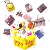 Mystery Box Mix Handbags Christmas Blind Boxes Bags Luxury Designer Bag Women Men Different Shoudler Crossbody Tote More Colors Wa284l