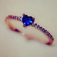 Bröllopsringar litet söta hjärta blå zirkon kärlek tunn för kvinnor 2023 mode rosguld färg anillo de compromiso smycken atacado