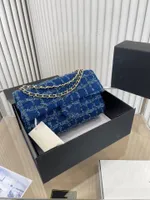 CC Bag Alışveriş Çantaları Lüks Fransız Tasarımcı Denim Kovboy Piled Mavi Moda Altın Ton Metal Zinciri Hardw 26cm