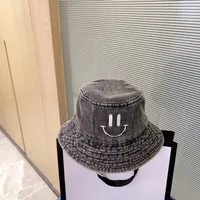 El nuevo sombrero de pescador tiene tres colores de patrones de letras, es un sombrero de pescador necesario para los viajes de verano FashionBelt006