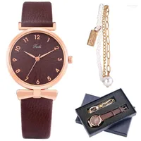 Montre-bracelets Premium Brown Woman's Watch Fine Bracelet Gift Set avec boîte Box Horloge en cuir STRAP LADES CADNES CADEAUX DE CADE