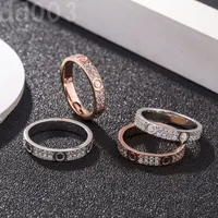 Moissanite Designer Ring for Women Love Luxury Ring Dainty Dressy Small Model Ladies Diamond Paled Wedding Ring Anniversary Engagement Smycken ZB019 Q2