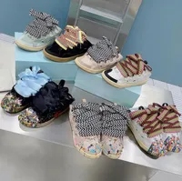 Chaussures en filet de créateur Boot Men Femmes Laceup Extraordinaire Sneaker en cuir en relief Sneakers Calais Coube Rubber Nappa Sole Sole Lanvin logo 36-45