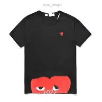 Men&#039;s T-shirts Fashion Mens Play Shirt Designer Red Heart Commes Casual s Des Badge Garcons High Quanlity Tshirts Cotton Embroidery 12 2RJ7