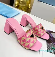 Plataformas sexy para sapatos Designer Slipper Summer Slides High Heels Sandals for Women Leather Fashion Slippers Sizi 11 012