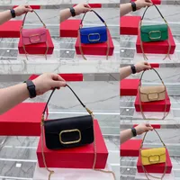 7A Kalite İtalya Tasarımcı Çanta Moda Lüks çantası v Marka Omuz Çantaları Kadın Çanta Çantası Çantalar Kozmetik Tote Messager Cüzdan