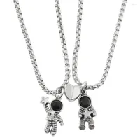 Colares pendentes Casal 2pcs astronauta Adoro o colar magnético do coração amantes minimalistas do presente de jóias de amizade