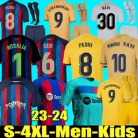 Madrid Soccer Jerseys 21 22 Benzema Camicia da calcio 2021 2022 Real Alaba Hazard Vini JR Modric Special-Edition Camiseta Men + Kids Kit giocatore Versione fan
