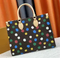 Onthego Women Designer Handväskor Crossbody Yayoi Kusama PM 25 Bag Multicolor Dot Totes 23SS Big Capacity Lady Shopping Väskor med små runda handväska M46379 M46076