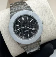 2022 Homens relógio de quartzo automático Relógios homens relógios 43mm Divert Sport Steel Strap Sapphire Movement Watchwatch de vidro Montre de Luxe Avanadores