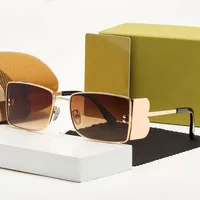 Lunettes de soleil mode Luxury Sunglas Classic Lettre pour femmes verres de soleil pour hommes 6 couleurs ADUMBRAL