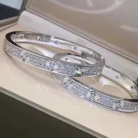 Luxus -Designer -Armband Frauen Paar Diamantarmbänder Rosegold Edelstahl Mode Schmuck in der Hand Valentinstag Geschenk für Freundin Vorschlag Hochzeit Hochzeit