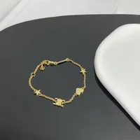Designer jewelry Celi's New Triumphal Arch Golden Heart Star Bracelet Women's Summer Luxury Simple and Small Design Feel Fashion Handicrafts
