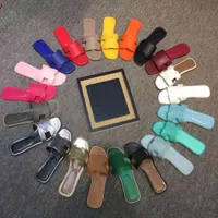Düz Slipper Tasarımcı Sandalet Kadın Moda Slaytları Sağlam Gerçek Deri Daireler Plaj Flip Flops Klasik Sandels Yaz Ayakkabıları