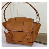 Designer bottegas le Venetasss same Handbags long handle smiling face woven single shoulder armpit cowhide arco33 basket bag fashion andBV
