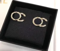 20COLOR 18K Gold Designers placcato Lettere Stud Women Luxury Orecchini lunghi Crystal Rhinestone Earring Earring Gioielli da sposa5814309