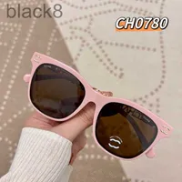 Sunglasses Designer 23 New Large Square Frame Premium Feel Chain Glasses Women Summer VVJ1