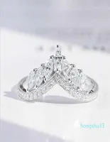 Storlek 610 Lyxsmycken Real 925 Sterling Silver Crown Ring Full Marquise Cut White Topaz Cz Diamond Moissanite Women Wedding Ban7406554