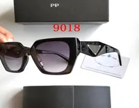 211 Designer Sunglasses Classic Eyeglasses Goggle Outdoor Beach Sun Glasses For Man Woman Mix 7 Color Optional Triangular signatur4243008