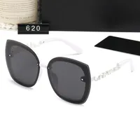 Designer Sunglass da sole 620 occhiali da marca sfumature da esterno 2023 PC Farme Fashion Classic Ladies Specchi di occhiali da sole di lusso per donne