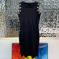 女性スリムベストドレスデザイナーニットドレスノースリーブデザインレディースドレス夏の休暇カジュアルドレスエラスティックガールズロングスカート