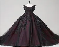 2021 Black and Red Gothic Wedding Dresses Ball Gown Scoop Beaded Lace Tulle Corset Back Princess Non White Bridal Gowns Custom Mad3663184