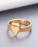 Amor Shape Wedding Heart Ring for Women Multisize Hip Hop Letters Simple Joylery Designer Tamaño 7 8 9 Color de plata chapado en oro Punk7291616