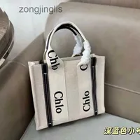 Totes Hands outlet Canvas Woody 2023 Bags Cloe Designer Tote Bag Summer Leisure Japanese Printed Letter Shopping Large Capacity Fashion Versatile 3BO5
