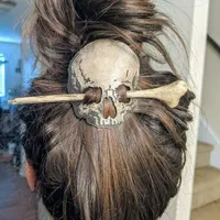 Headwear Hair Accessories 1Pc Retro Punk Metal Skull Hairpins Hair Clips for Women Holloween Decoration Hair Sticks Headwear Hairclip Hair Accessories 230325