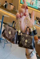 Leather Mini Bag Key Chains Rings Brown Flower Plaid Tassel Coin Purse Keyrings Pendant Fashion Mini Storage Bags Charm Keychains 2843019
