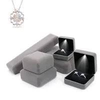 Watch Boxes Cases Flannel LED Light Jewelry Box for Lover Gift Wedding Velvet Ring Pendant Earring Display Storage Jewellery Boxes and Packaging 230327