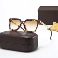 2021 Fashion Design Sunglasses Men's Women 's Eyeglass Outdoor Shades PC Frame Classic letter Lady Sun glasses Mirrors U246f