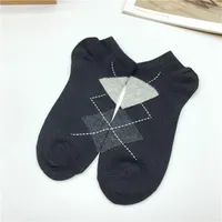 20ss Fashion Mens Sport Sock Mens High Quality Short Sock Cotton Blend Comfortable Teenagers Socks Student Underwear One Size277R