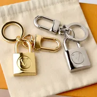 Designer Keychains Lock Shape Car Key Chain for Man Woman Fashion Lover&#039;s Keychain 2 Colors