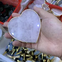 Natural pink crystal heart-shaped thin slice Rose crystal slice grinding heart-shaped shape 239b