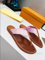 Early spring popular women's slippers heel height imported transparent soft breathable square head sandals full set bag 0508